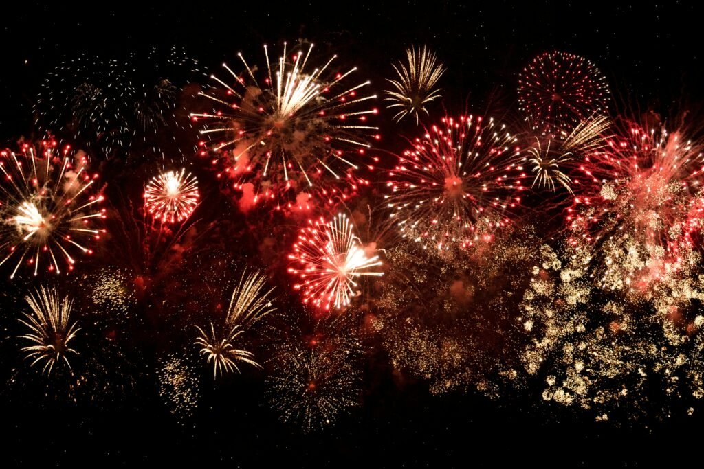 labor day weekend ideas for couples on a budget - fireworks in the night sky